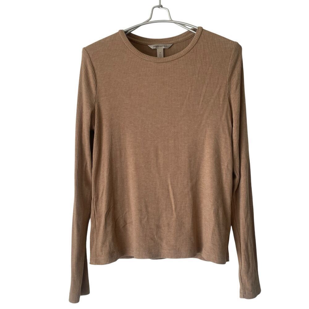 Banana Republic Beige Women’s Long Sleeve Tee Size Medium